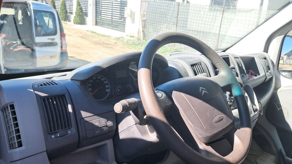 Vând citroen jumper anul 2008