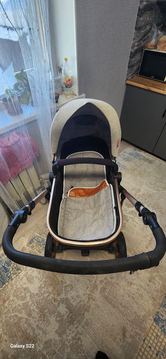 Продам коляску не дорого