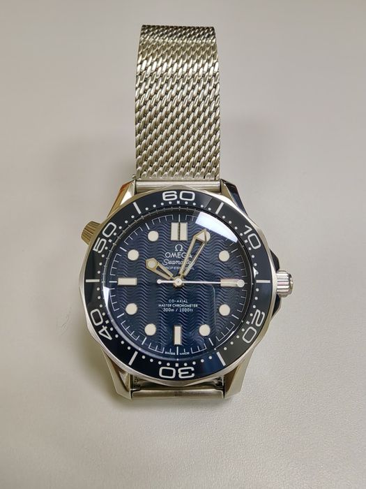 Omega Seamaster Professional 300 James Bond
