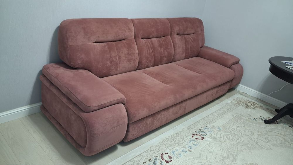 Продам диван с креслом