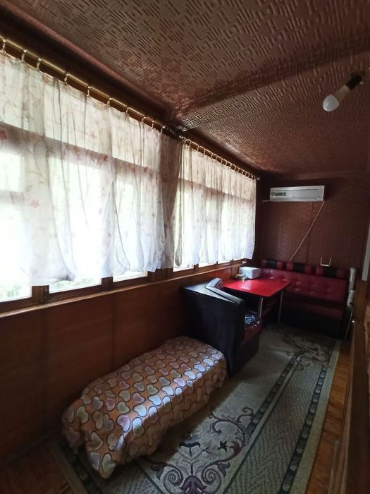 Срочно продается квартира метро Новза 4/3/4 цена 100.000у.е Е квартал