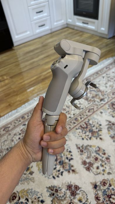 Продам DJI OSMO mobile SE