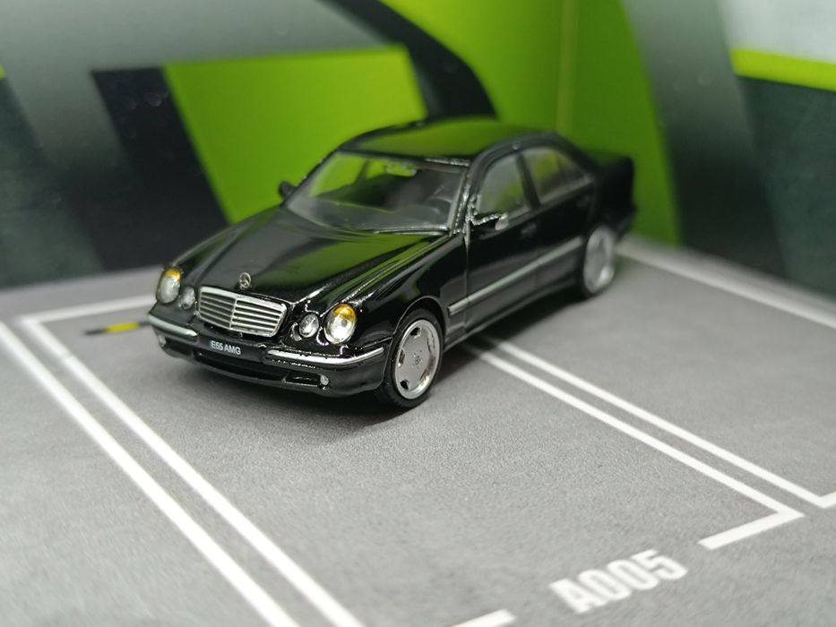 Модель Mercedes Benz W210 E55 AMG