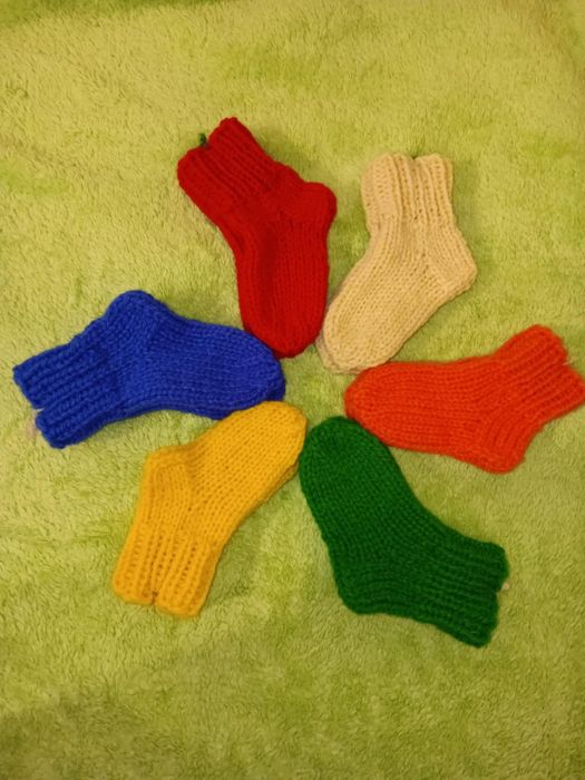 Плета вълнени чорапи