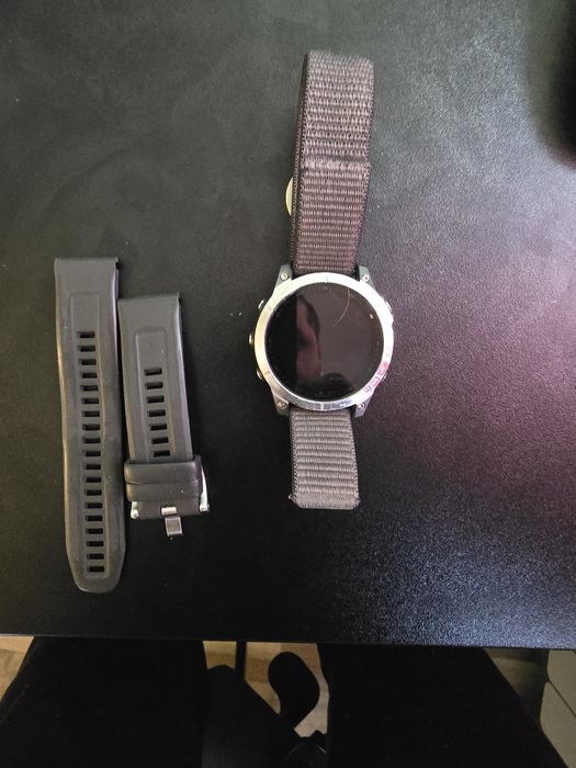 Продавам Garmin Fenix 7