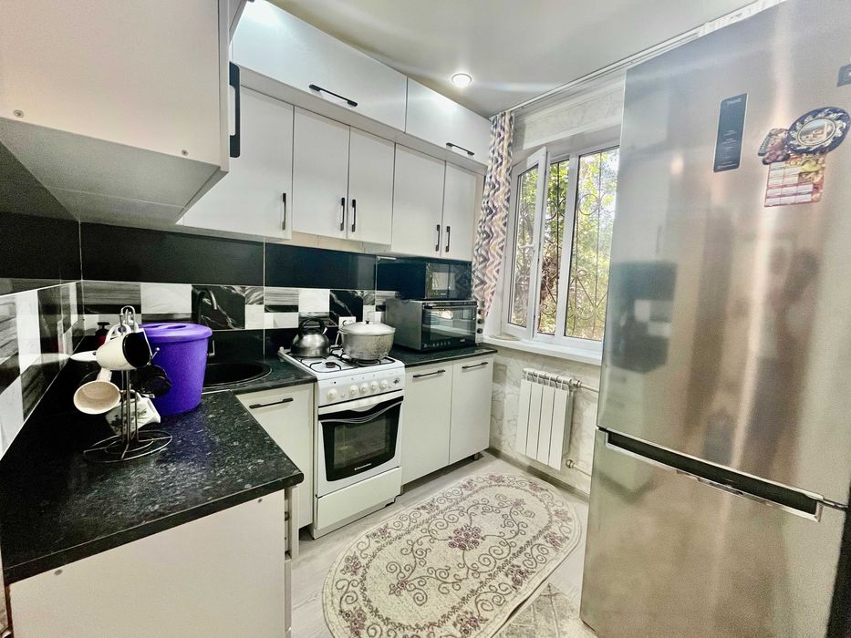 4-комнатная на 7 мкрн ][