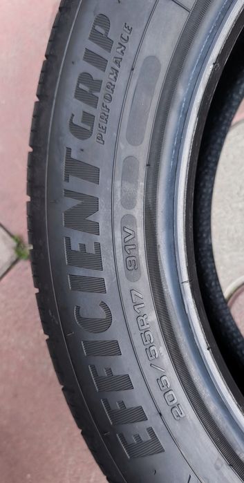Летние шины Goodyear efficient grip performance r17