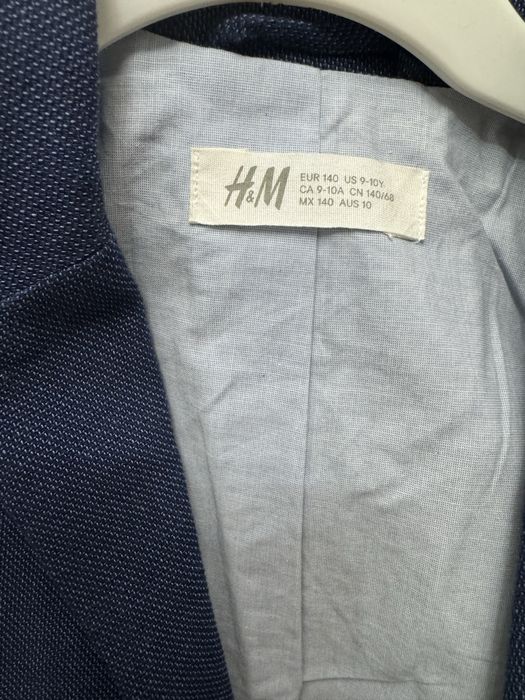 Продам пиджак для мальчика. Одевали 1 раз