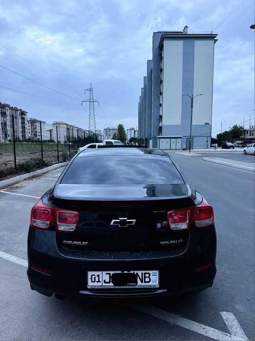 Malibu sotiladi srochni 2-pozitsiya lyukli mexanika