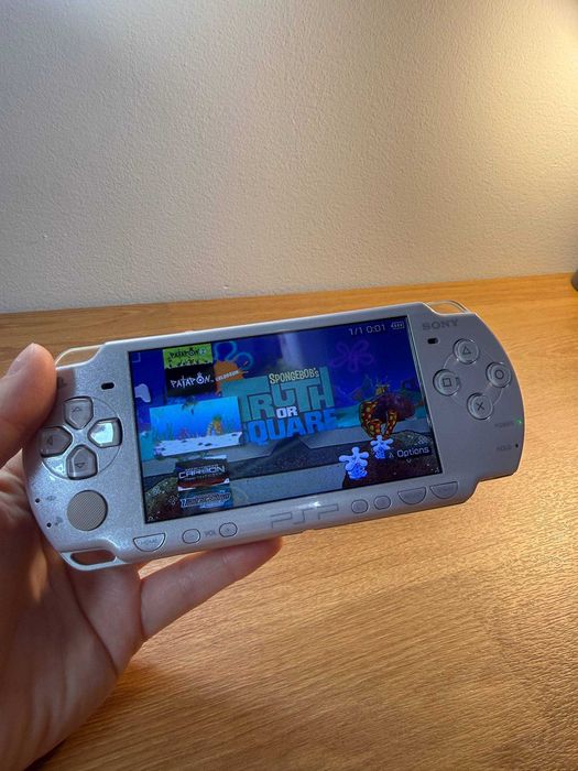 PSP 2000 Rose Pink modată — nuanță delicata, culoare rara