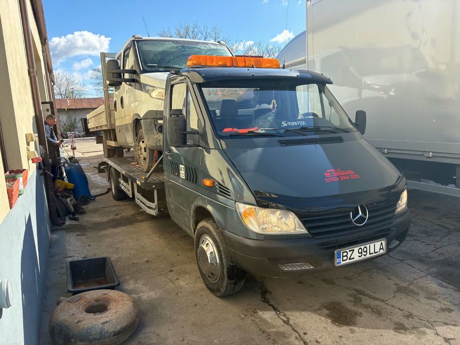 Autoplatforma Mercedes Sprinter 616