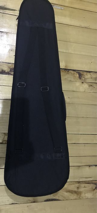 Чисто нова цигулка