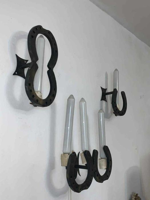 Set aplice din fier forjat forma de potcoava pt terasa/filigorie