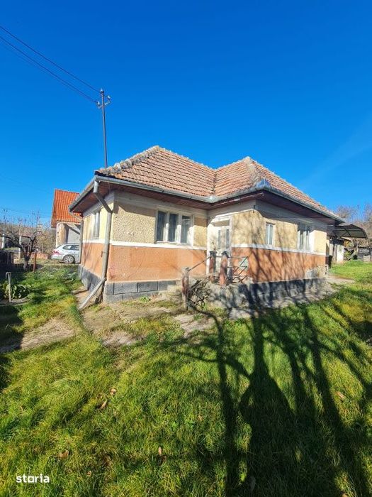 Casa renovabila, 56,7 mp utili, 2500 mp de teren, loc. Rediu, Com. Ait