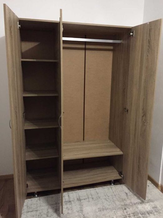 Dulap sonoma dark pentru dormitor cu dimensiunile 120x52.5x191 cm NOU