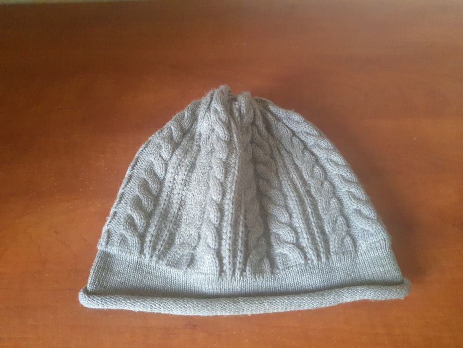 Шапки женские,разные