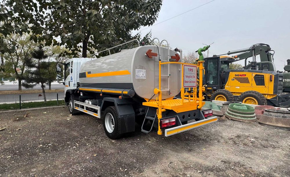 Комфорт 8тон Водовоз(поливомоечная машина)