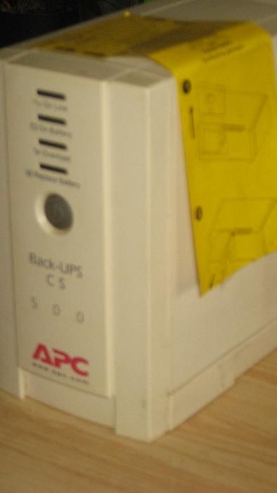юпс APC Back-UPS CS, 500