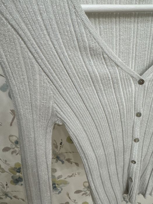 Продам кофточку новую