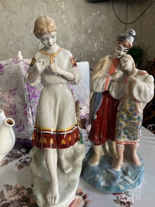Советская фарфоровая статуэтка