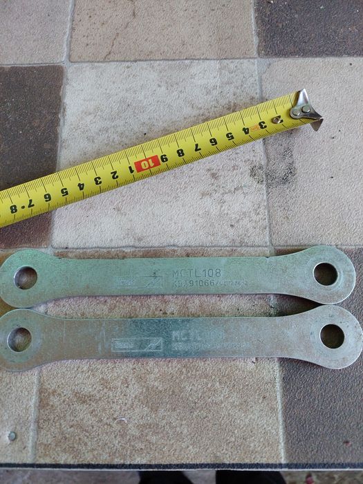 Vand echipament moto