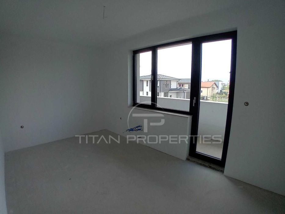 Продава се Къща в Пловдив, Остромила - 380 кв.м за 1048 €/кв.м - Снимка #3