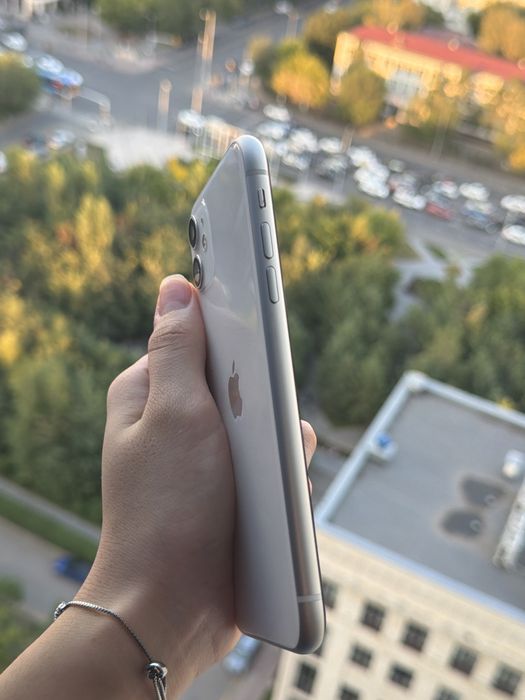 Iphone 11 128гб в хорошем состоянии
