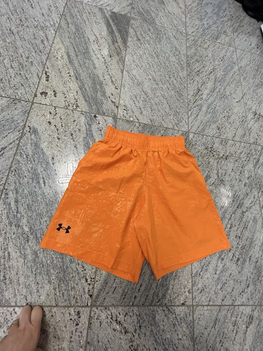 Pantaloni scurti baieti underarmour