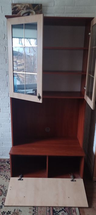 Продам стенку в гостевую б/у