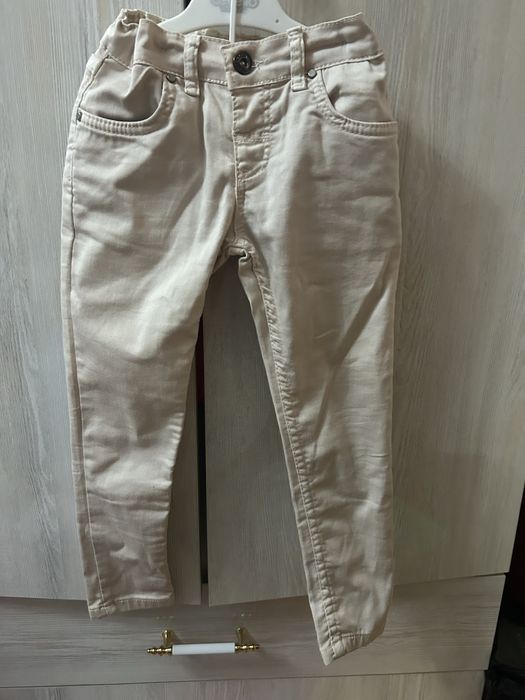 Продается платья для девочек