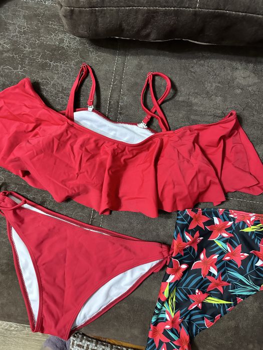 Продам купальники тройки