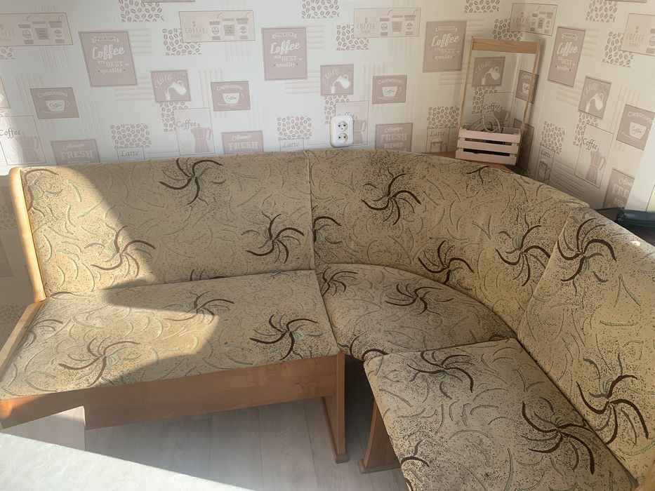 Продаю кухонный уголок