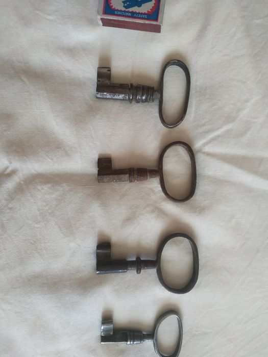 Ключи от сундуков. 19 век кованные.