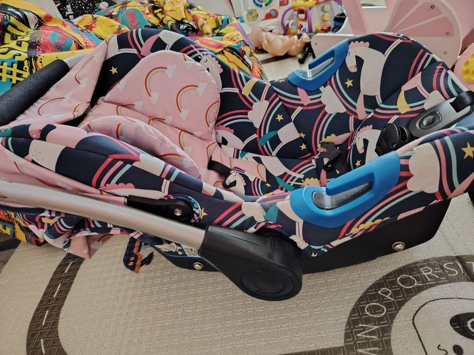 Столче за кола Cosato 0-13 кг.