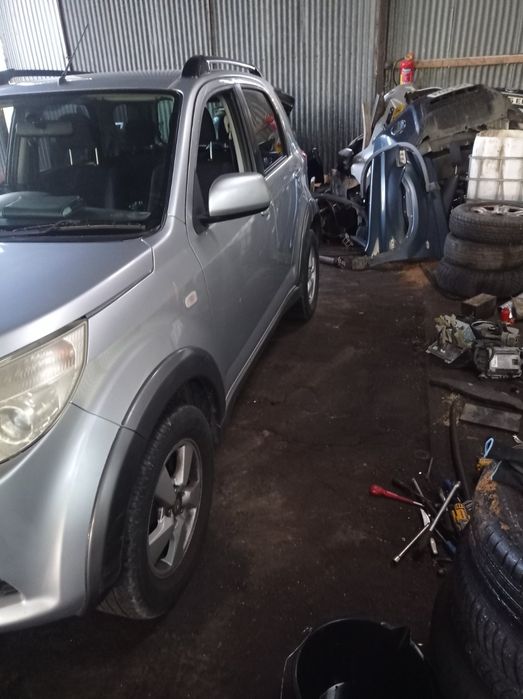 Daihatsu Terios 1.5i 105 ks 2008г