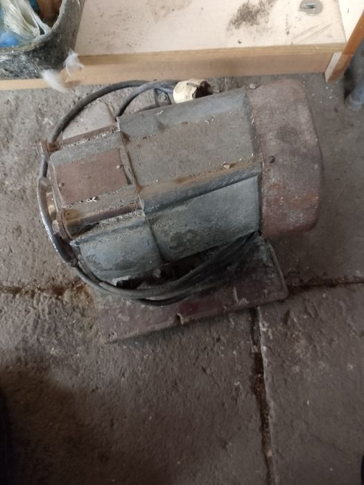 De vânzare motor monofazic