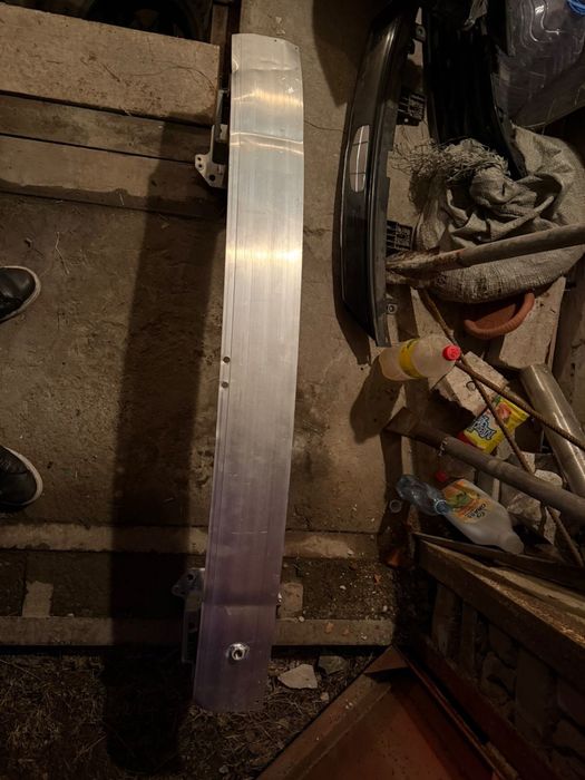 Усилитель бампера на Geely Atlas