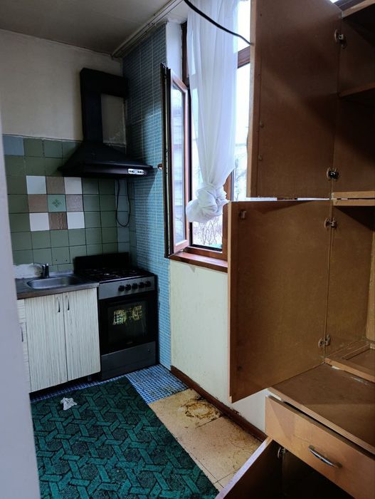 Сдается 1'2 комнатная квартира Юнусабаде 11