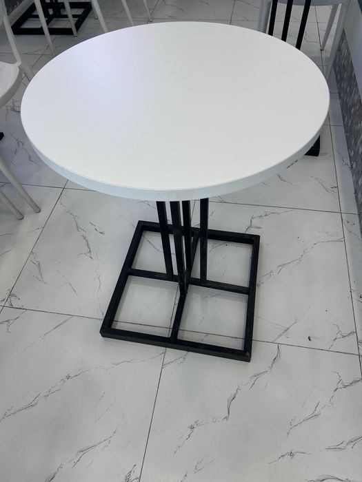 стол 60cm x1.20cm     60cm x60cm