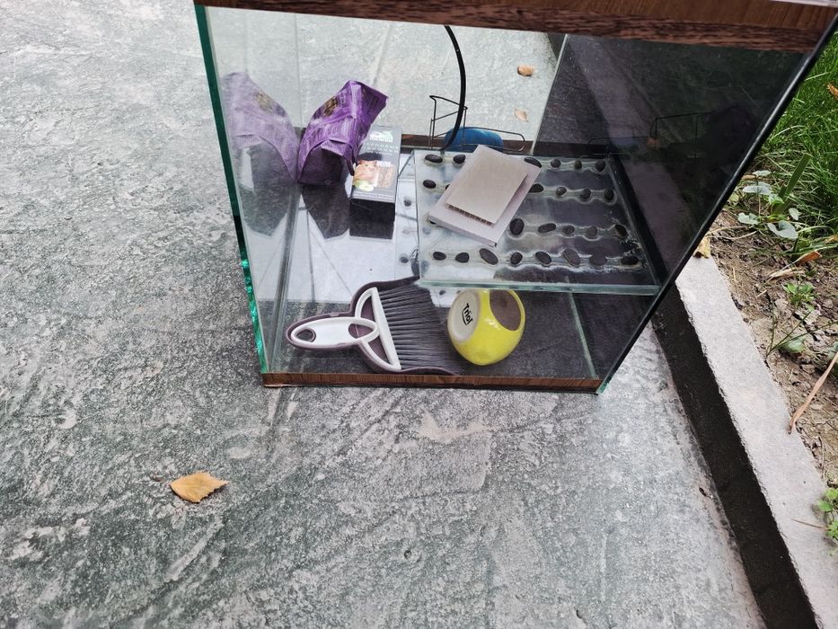 Терариум продам срочно