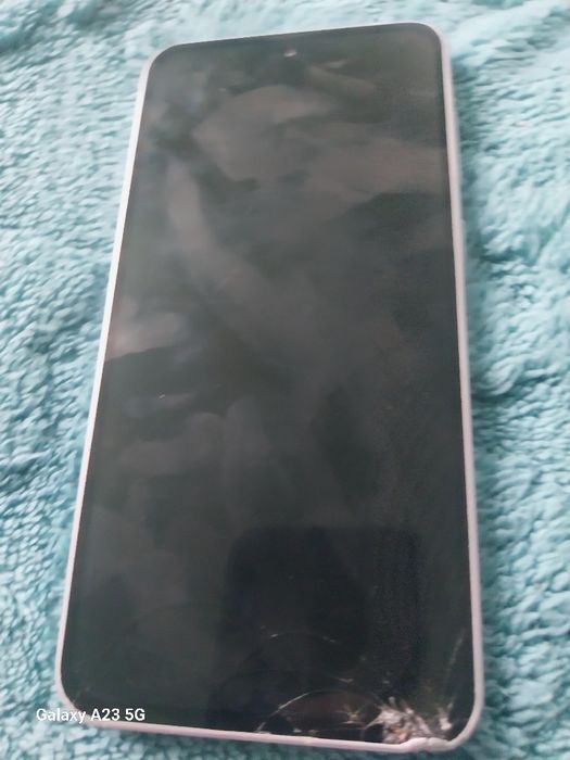 Vand telefoane, tablete