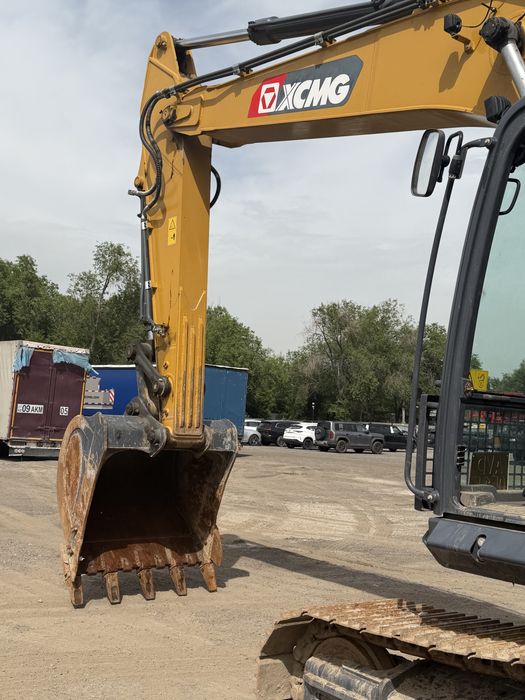 Эксковатор XCMG 270