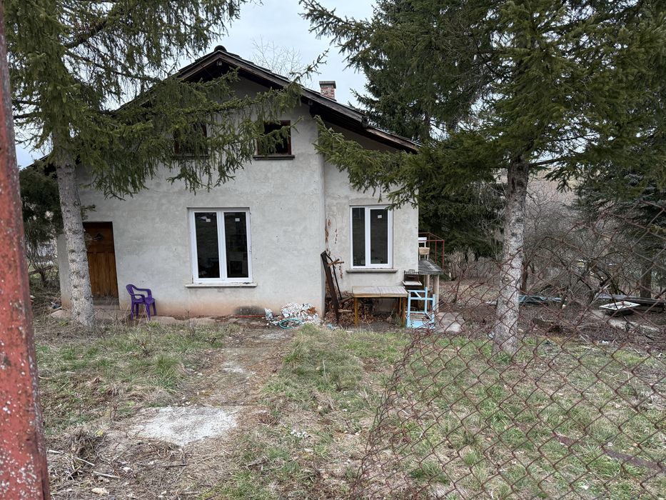 Продава къща обл.Перник, с.Ноевци