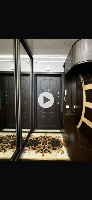 Продам 2 шкафа в прихожую и прихожая/спальня