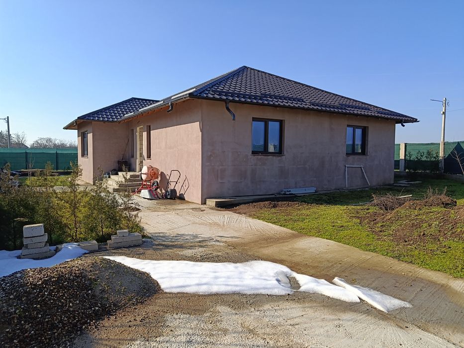 Vând casă în Ciulnita