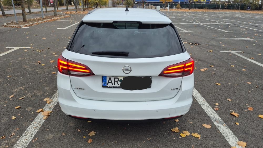 Vând Opel Astra K 2017