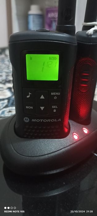 Бари сотилади колонка, бинокль, соат, рация