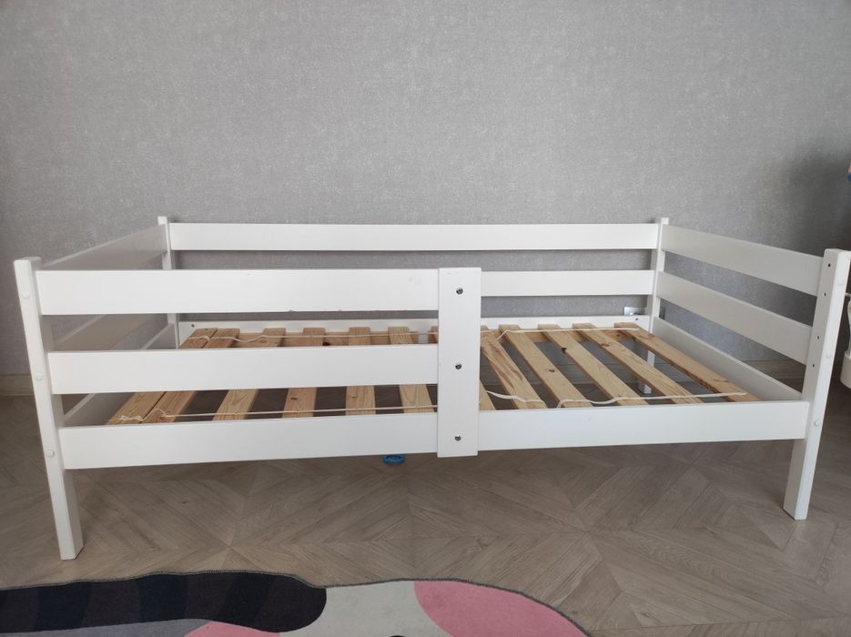 Продам детскую кровать