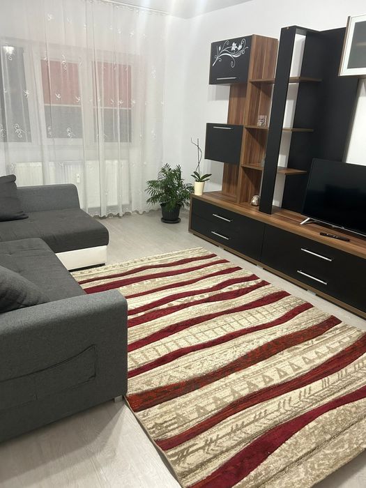 Închiriez apartament 2 camere  decomandat Alfa