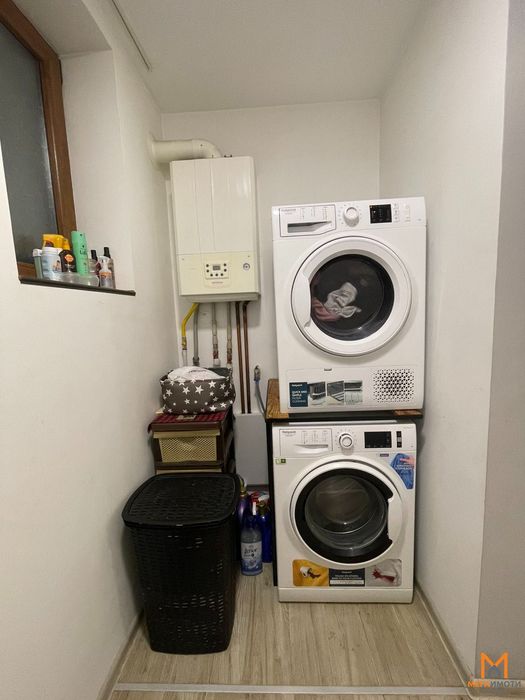 Етaж от къща + БАРБЕКЮ - Център град Севлиево